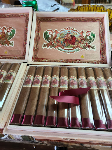 Cigar Shop «Rivercity Cigar & Brew», reviews and photos, 1990 S Frontage Rd, Vicksburg, MS 39180, USA