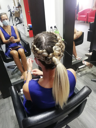 Belén Martos Peluquería y Barbería en Los Villares, Jaén