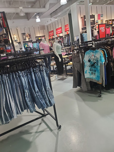 Clothing Store «rue21», reviews and photos, 4015 S Interstate Hwy 35 #328, San Marcos, TX 78666, USA