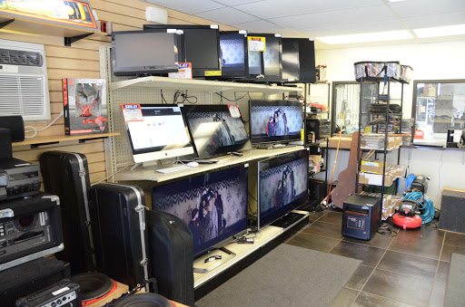 Pawn Shop «Sterling & Knight Jewelry & Pawn», reviews and photos, 109 E St Charles Rd, Villa Park, IL 60181, USA