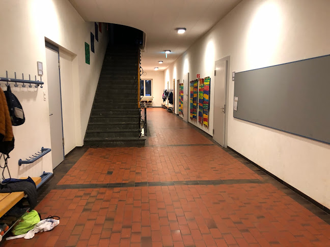 Rezensionen über Schulhaus Neusatz in Basel - Schule