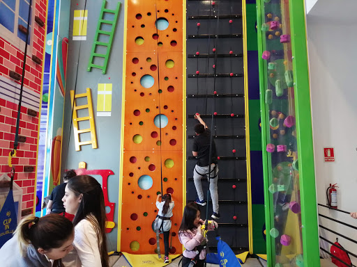 Indoor Amusement Park - Kboom