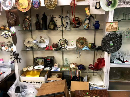 Thrift Store «Genmer Thrift Store and Donation Center», reviews and photos, 6265 Van Nuys Blvd, Van Nuys, CA 91401, USA