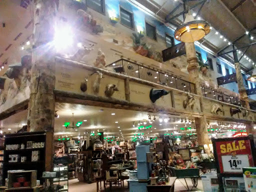 Sporting Goods Store «Bass Pro Shops», reviews and photos, 8200 Dean Martin Dr, Las Vegas, NV 89139, USA