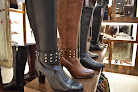 Stores to buy women's tall boots Tijuana