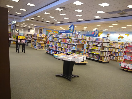 Book Store «Barnes & Noble», reviews and photos, 31325 Pacific Hwy S, Federal Way, WA 98003, USA