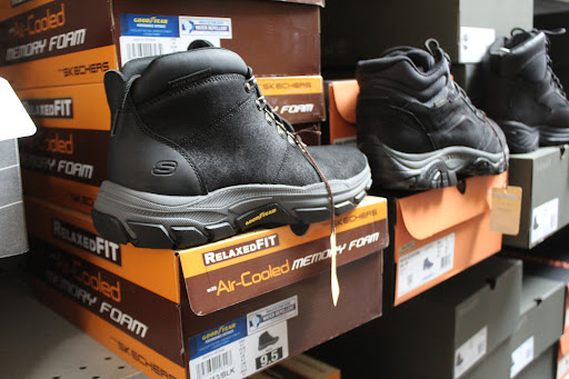 Shoe Store «Mullets Footwear», reviews and photos, 4853 Kinsman Rd, Middlefield, OH 44062, USA