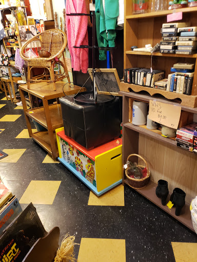 Thrift Store «Little Shop of Hoarders», reviews and photos, 2251 Main St, Springfield, OR 97477, USA