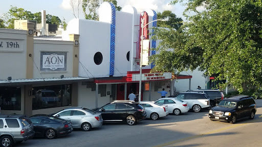 Live Music Venue «The Heights Theater», reviews and photos, 339 W 19th St, Houston, TX 77008, USA