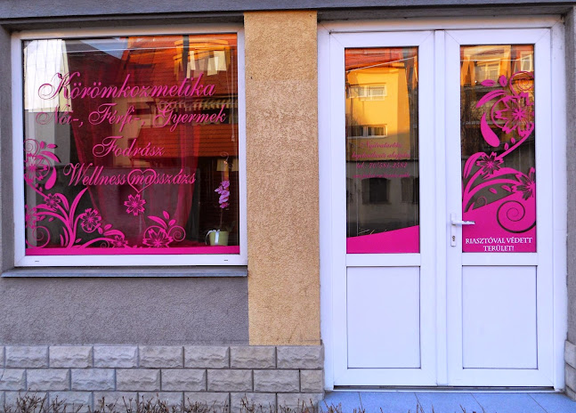 Opinii despre Körömkozmetika Szolnok. Gyermek hajvágás, Tartós hajegyenesítés Szolnok, Welness Szolnok în Szolnok - Fodrász