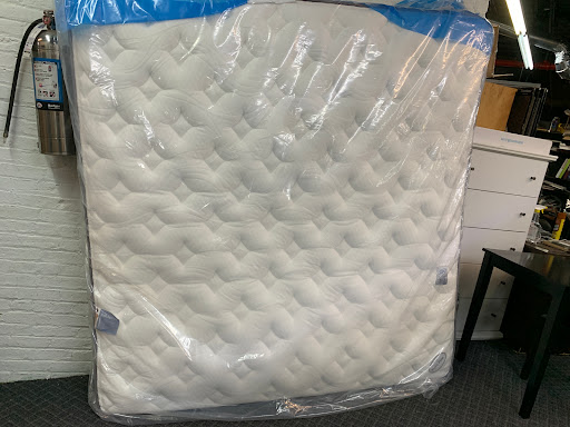 Furniture Wholesaler «Versailles Furniture Corp.», reviews and photos, 3128 Queens Blvd, Long Island City, NY 11101, USA