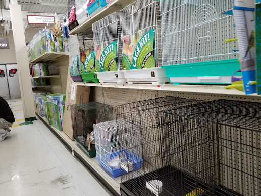 Pet Supply Store «Pet Supplies Plus», reviews and photos, 5348 Dixie Hwy, Waterford Twp, MI 48329, USA