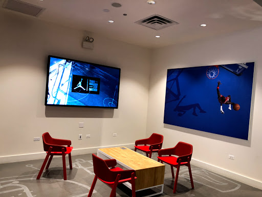 Shoe Store «Footaction», reviews and photos, 32 S State St, Chicago, IL 60603, USA