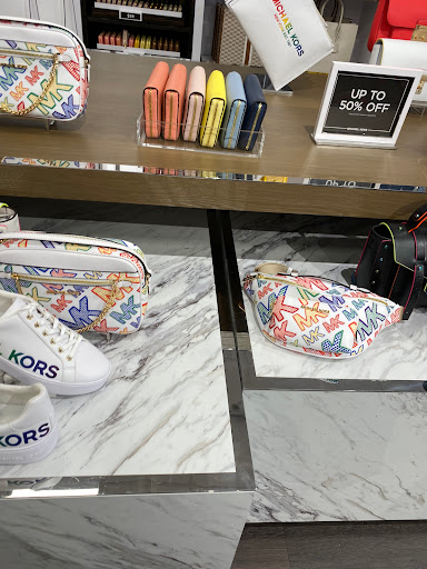 Fashion Accessories Store «Michael Kors», reviews and photos, 241 Fort Evans Rd NE #697, Leesburg, VA 20176, USA