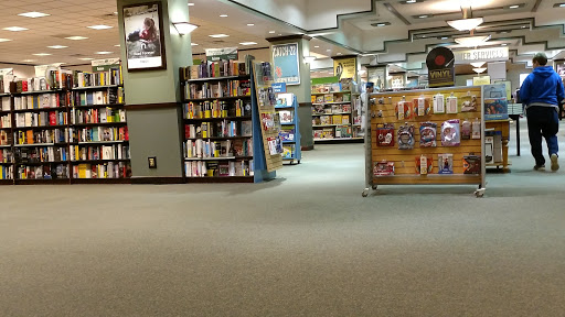 Book Store «Barnes & Noble», reviews and photos, 102 Park Ave #1, Willow Grove, PA 19090, USA