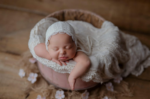 Diana Cirla Fotograf de nou nascuti si maternitate