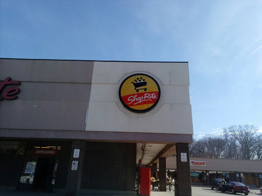 Grocery Store «ShopRite of Newburgh», reviews and photos, 88 N Plank Rd #1, Newburgh, NY 12550, USA