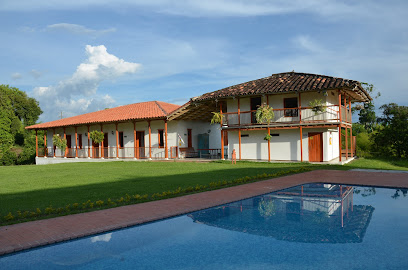 Finca hotel Eje Cafetero Alojamiento Turístico Hospedaje Hacienda El Samán Quimbaya
