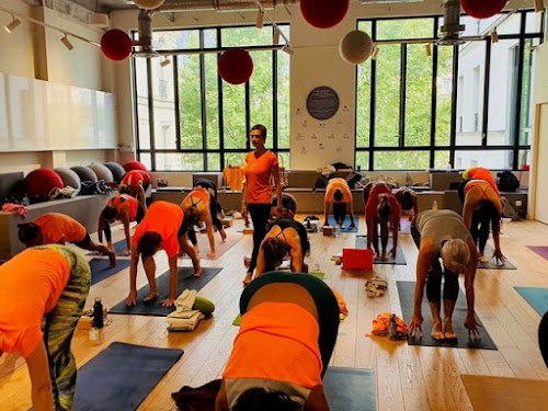 Yog'n Move Yoga - STUDIO DE YOGA & ECOLE DE FORMATION à Villejuif