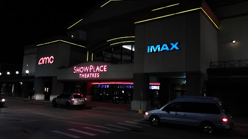 Movie Theater «AMC Showplace Village Crossing 18», reviews and photos, 7000 Carpenter Rd, Skokie, IL 60077, USA
