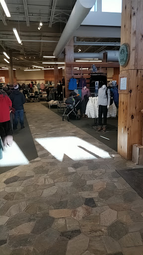 Clothing Store «L.L. Bean», reviews and photos, 6 Wayside Rd, Burlington, MA 01803, USA