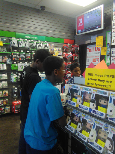 Video Game Store «GameStop», reviews and photos, 1100 S Mt Vernon Ave STE E, Colton, CA 92324, USA