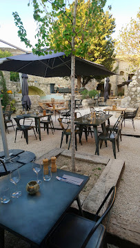 Atmosphère du Le Clos restaurant à La Garde-Adhémar - n°18