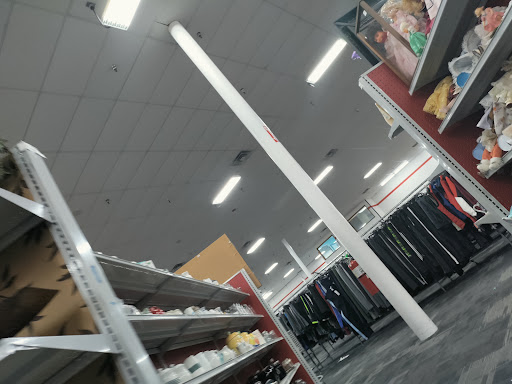 Thrift Store «The Salvation Army Family Store & Donation Center», reviews and photos, 823 E Auburn Rd, Rochester Hills, MI 48307, USA