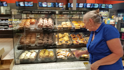 Supermarket «Market 32», reviews and photos, 990 Torringford St, Torrington, CT 06790, USA