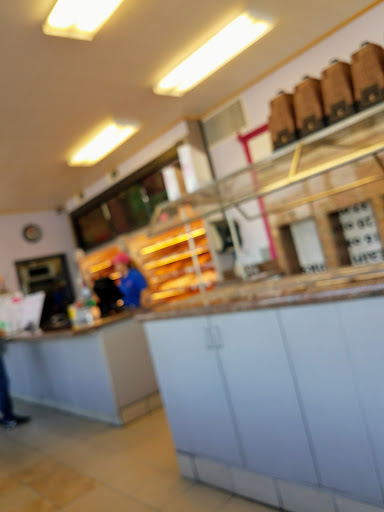 Coffee Shop «Daynight Donuts», reviews and photos, 2234 Fairgrounds Rd NE, Salem, OR 97301, USA