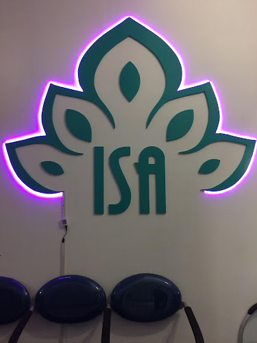 Opiniones de Escuela de Belleza y Cosmetologia ISA en Guayaquil - Escuela