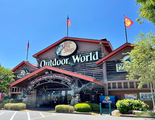 Sporting Goods Store «Bass Pro Shops», reviews and photos, 5900 Sugarloaf Pkwy, Lawrenceville, GA 30043, USA