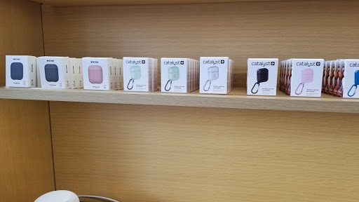 Computer Store «Apple Highland Village», reviews and photos, 4012 Westheimer Rd, Houston, TX 77027, USA