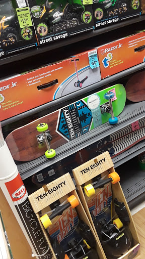 Sporting Goods Store «Big 5 Sporting Goods», reviews and photos, 510 N Victory Blvd, Burbank, CA 91502, USA