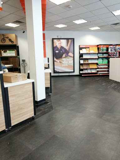 Print Shop «FedEx Office Print & Ship Center», reviews and photos, 1194 El Camino Real, Menlo Park, CA 94025, USA