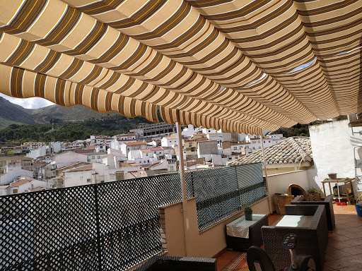 Toldos Ramirez, empresa de instalación de toldos, pérgolas, carpas y velas en Granada toldos en Loja