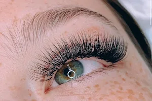 Extreme Lash and Brows image