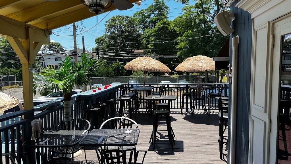 Paddys On the Bay 10465