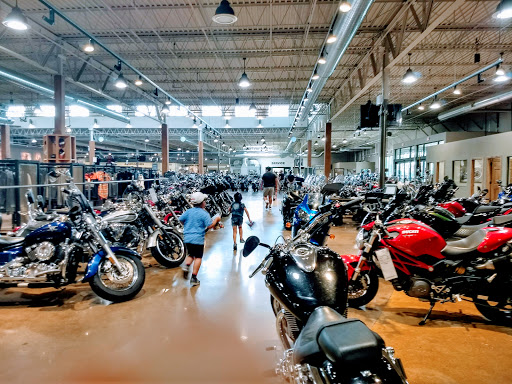 Motorcycle Dealer «Woodstock Harley-Davidson», reviews and photos, 2235 S Eastwood Dr, Woodstock, IL 60098, USA