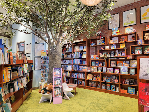 Book Store «Quail Ridge Books», reviews and photos, 4209-100 Lassiter Mill Rd, Raleigh, NC 27609, USA