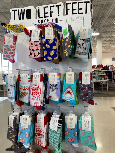 Thrift Store «Goodwill Store», reviews and photos, 2309 N Fairfield Rd, Dayton, OH 45431, USA