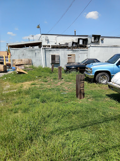 Grocery Store «Olde Towne Grocery», reviews and photos, 128 E Maple St, Jeffersonville, IN 47130, USA