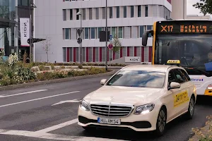 Taxi service Hanau city and country E.G. image