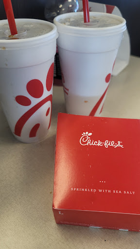 Fast Food Restaurant «Chick-fil-A», reviews and photos, 815 England St, Ashland, VA 23005, USA