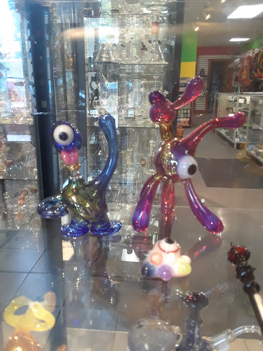 Cigar Shop «Green Zone Smoke & Gift Shop», reviews and photos, 84 Green St, Worcester, MA 01604, USA