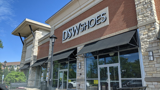 Shopping Mall «Lincolnshire Commons», reviews and photos, 900 Milwaukee Ave, Lincolnshire, IL 60069, USA