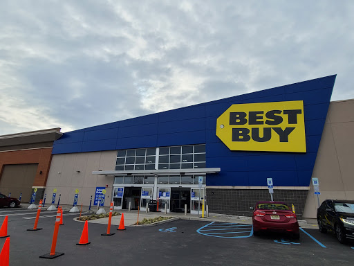 Electronics Store «Best Buy», reviews and photos, 1 Garden State Plaza Blvd, Paramus, NJ 07652, USA