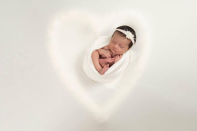 Comments and reviews of Newborn Photography Art