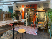 Atmosphère du Café OÖPS Café à Saint-Raphaël - n°4