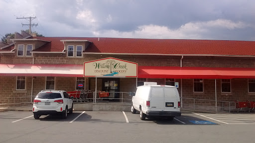 Discount Supermarket «Willow Creek Discount Grocery», reviews and photos, 30 Willow St, Reinholds, PA 17569, USA